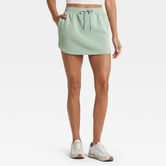 All In Motion Airy Sleek Skort Sage Green XL  High Rise - Picture 1 of 4